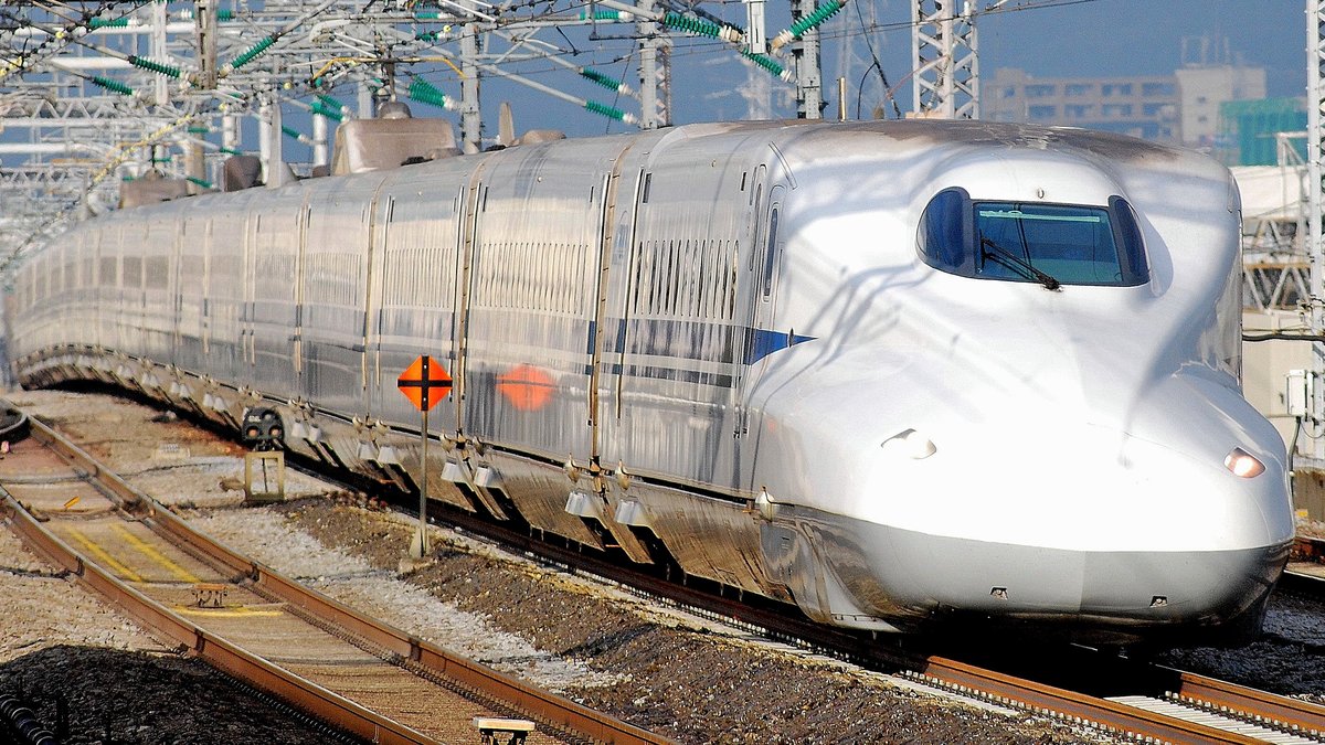 An N700 series Shinkansen, the train used on the Tokaido line