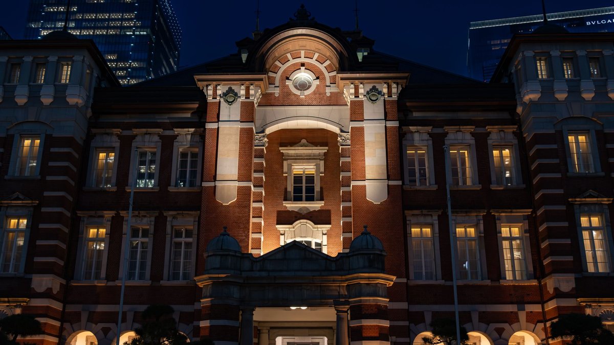 JR Tokyo Station lit up at night