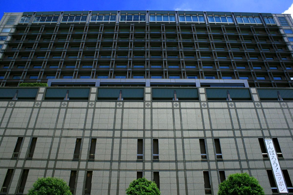 The Hotel Okura Kyoto building on Kawaramachi-Oike