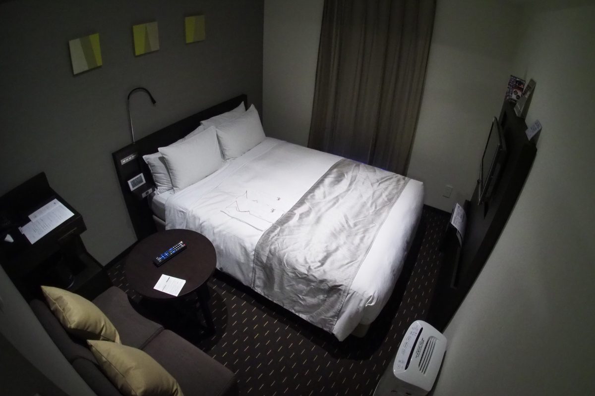A small double room in a Tokyo business hotel