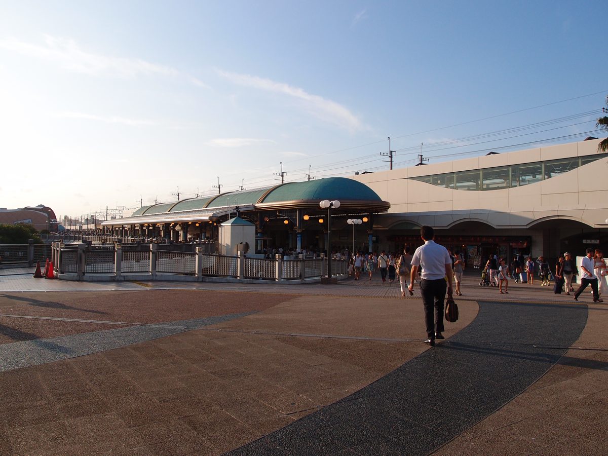 JR Maihama Station exterior